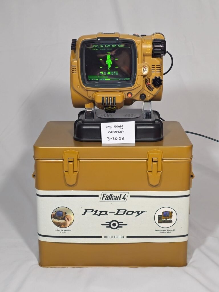 Fallout Pip-Boy Deluxe Bluetooth Edition